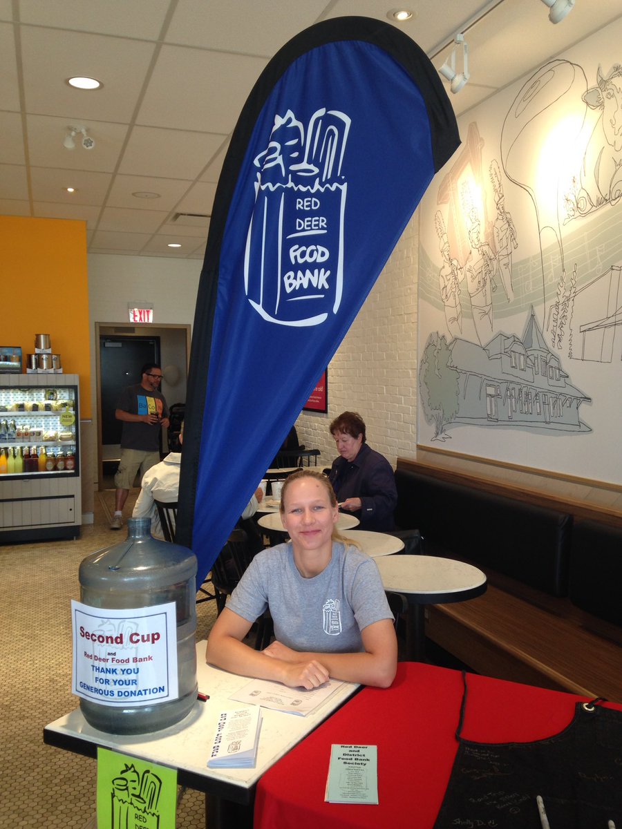 ReddeerFoodbank's tweet photo. #TBT to the stuff-a-bug event @SCRedDeer on gas. alley. We appreciate their support #RedDeer #yqf #feedtheneed https://t.co/sWbiwt91ze