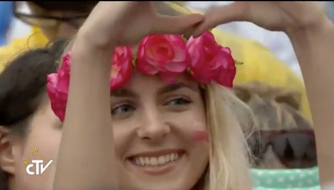 Bsalesiano's tweet photo. Papa: la vida es plena cuando se la vive desde la misericordia, que esa es la mejor parte y q nunca nos será quitada https://t.co/kufCqpUysm