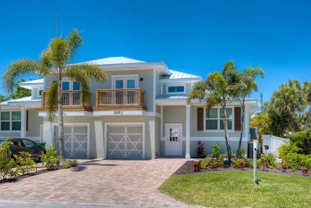 AMIvacations's tweet photo. Book Key Lime Cottage for your next #annamariaisand vacation! #florida #lovefl https://t.co/d5bGau6JVy https://t.co/vHq5nCzOLo