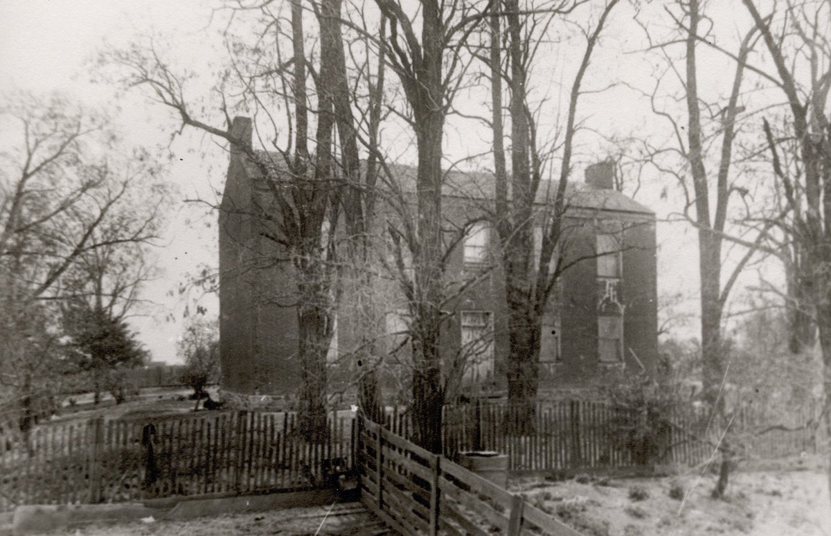 ConnerPrairie's tweet photo. Throwin' it back with a photo of the Conner House as it looked when Eli Lilly began restorations! #tbt #history https://t.co/vuZnVprt86