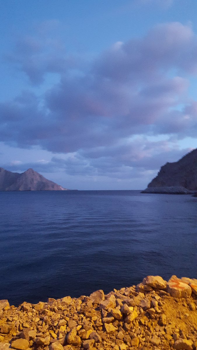 Fishing_Club_OM's tweet photo. كمزار القرية الساحلية الجميلة بمحافظة مسندم من أجمل المناطق البحريةفي السلطنة
منقولة عن:ولد الدار كمزار
@hassan81191 https://t.co/bwUxL0HuZN
