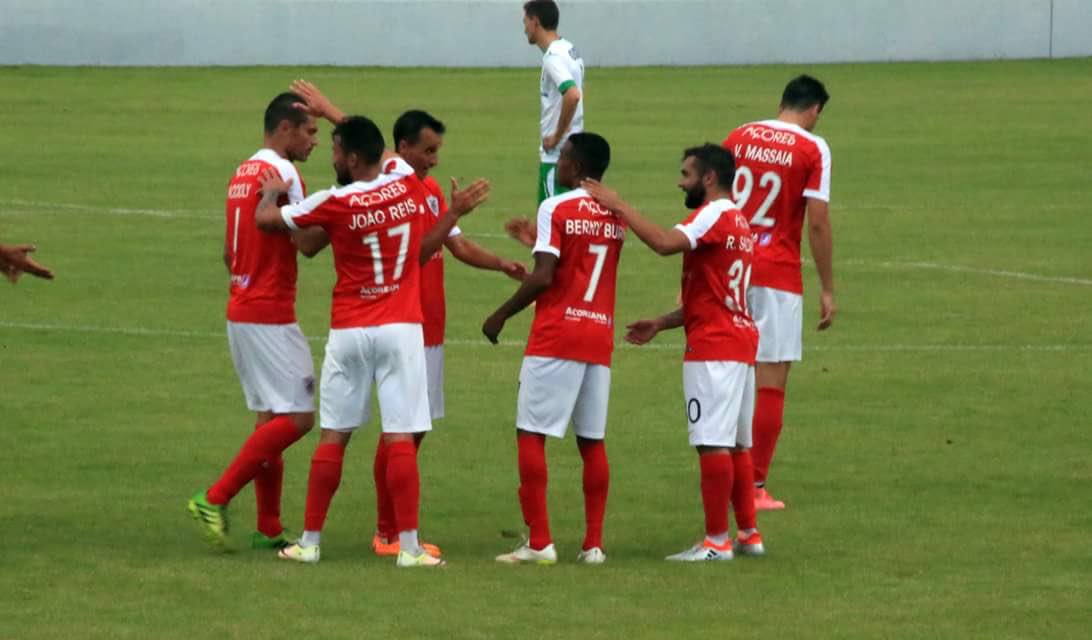 berny_burke's tweet photo. Santa Clara Açores ⚪️🔴 https://t.co/LwGizB9ZMy