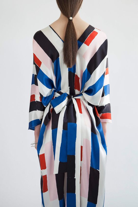 AlmaAlessandra's tweet image. #paintingthefashion #futurepatterns Osman Resort 2017