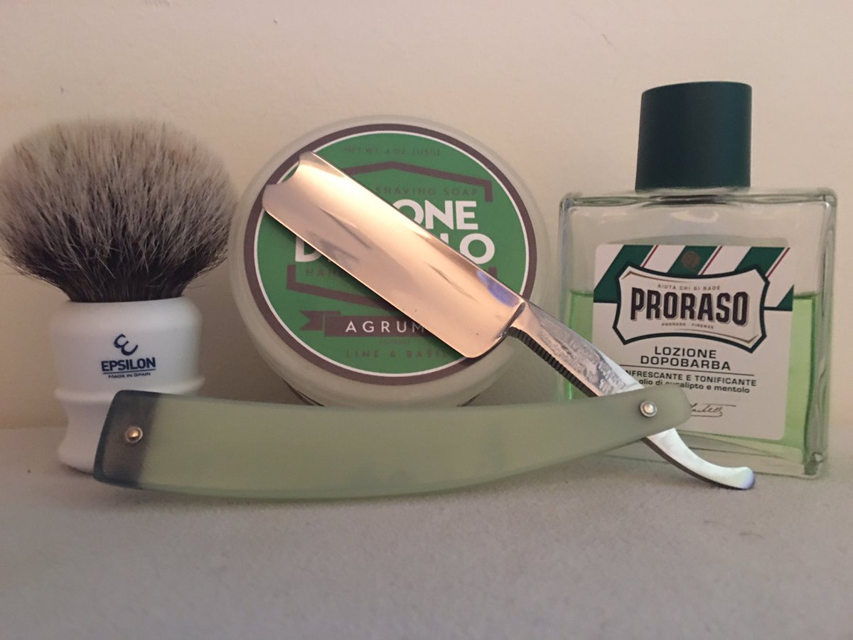 #SOTD @saponedipaolo Agrume, Brown Razor Works 7/8 Ghost Jade, <a href="/GiftsandCare/">Gifts&Care</a> Epsilon 26/50 Silvertip, Proraso AS