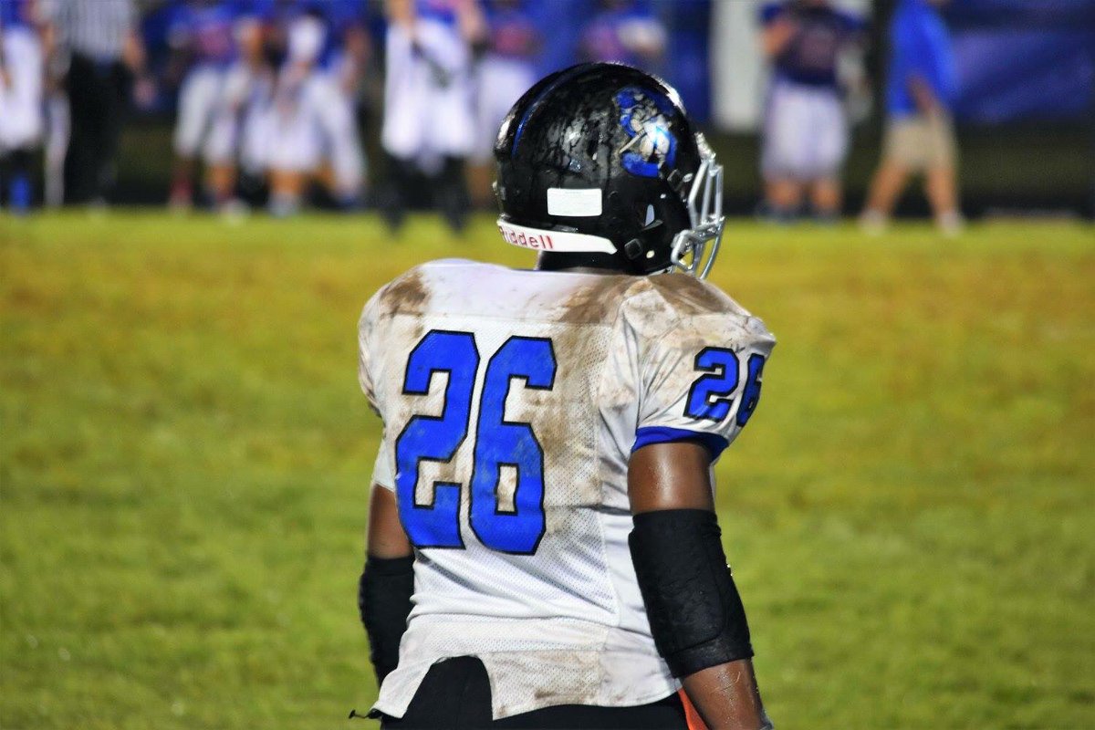 theSCDFootball's tweet photo. Just 26 more days until Summit Football kicks off!! #SCDKickoff #SCDGrindTime #LetsGo https://t.co/MQagjVOQns