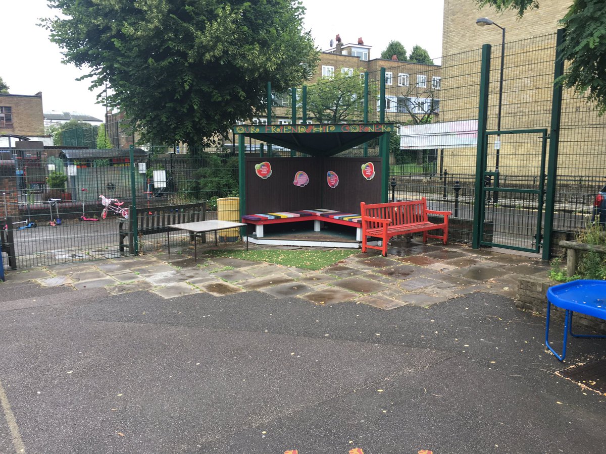 abitofgreenuk's tweet photo. Making the most of space abitofgreen 0844 870 5305 https://t.co/fpr5iYDAXO