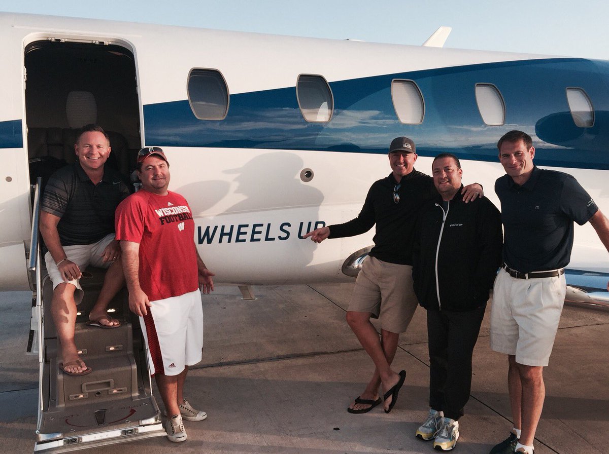 KirkHerbstreit's tweet photo. What an incredible trip to the Bahamas with the fellas! @WheelsUp #UpTheWayYouFly #TheAlbany #TimeForSomeFootball https://t.co/bDEPyWdfWg