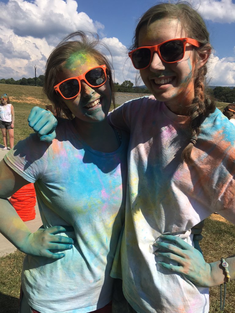 muhkenlee's tweet photo. almost died but at least we looked cool doing it #yim2016 https://t.co/UaBmwh4Mz2