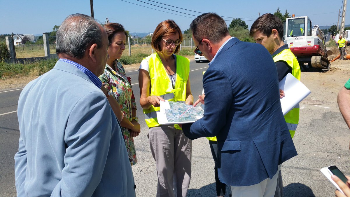 Raquel_Arias_Ro's tweet photo. @Xunta prima a seguridade. Coas obras de mellora da LU-617 gañamos todos #Monforte #estradasseguras @EthelVazquez_m https://t.co/gJ3RbBS3MR