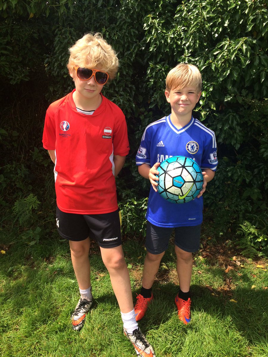 park_fc1's tweet photo. Delighted to have James back from holiday and excited to announce the signing of Hayden Garwood from map juniors https://t.co/5diSWkRxyq