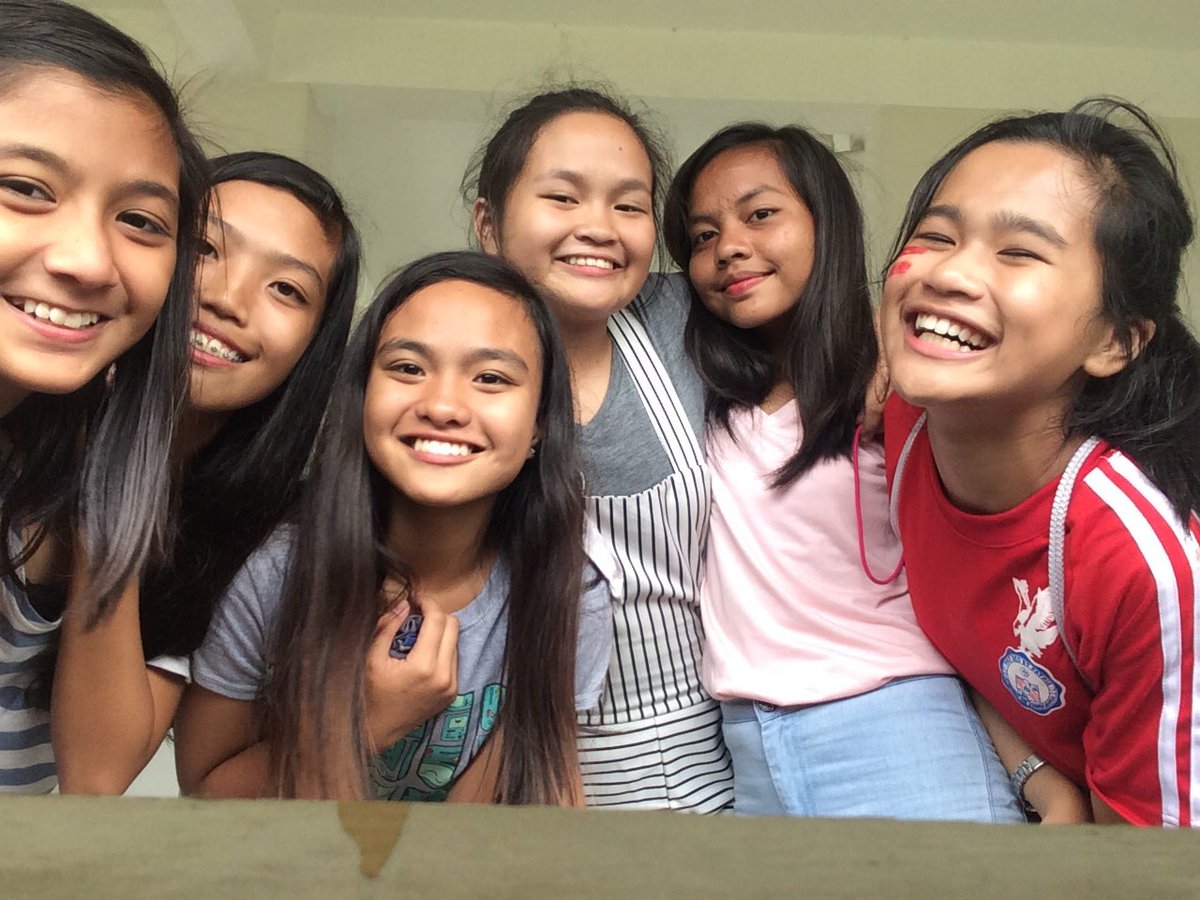 nashrenes's tweet photo. Last day of intrams #JHSIntrams16 Had fun w bbs 💗 https://t.co/ZzXffQ0HCV