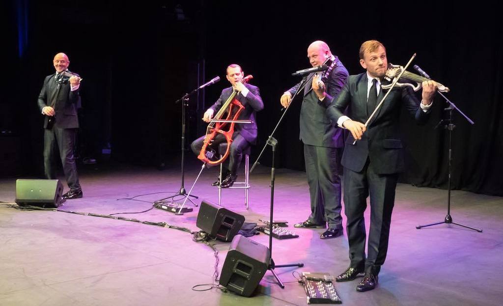 Freddy25Noel's tweet image. Stringfever awesome show @holtfestival last night #audentheatre #northnorfolk #stringfever… ift.tt/2aME3zD