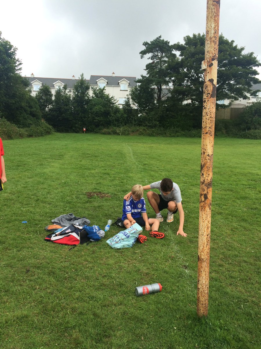 park_fc1's tweet photo. Wages being discussed https://t.co/pc60y20zqx