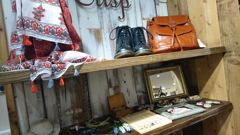 crisp_joy's tweet photo. 【renewal open】
いよいよ明日！
リニューアルOPENです！！
ちょこっとだけ店内を！
横浜店にも新にUSEDアイテムが
入荷しております！
そして！後ほどBLOGをお楽しみに～！

#ジョイナス4F https://t.co/oBKyvTLgN7