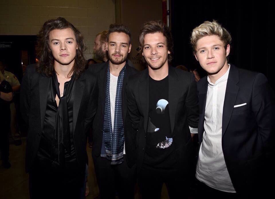 AsiaPop40Bahasa's tweet photo. Terima kasih untuk permintaanmu #Directioner 's‼️Infinity adalah pemenang  poll kami dan akan diputar minggu ini 💕🇲🇨 https://t.co/yhWdPZWtfS