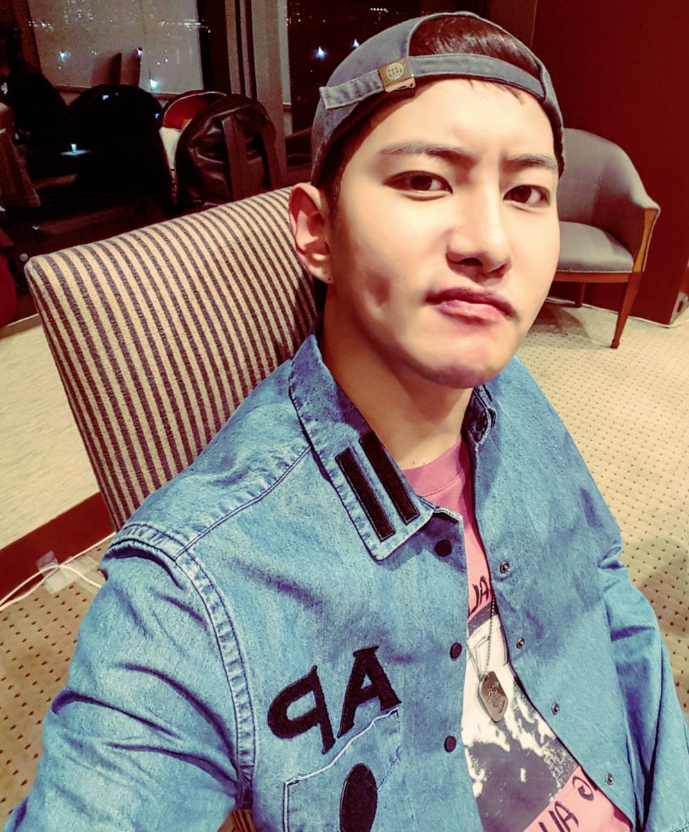 blockbfollowme1's tweet photo. 160728 #비범 인스타그램 
#Blockb #SHOWDOWN #S #수고하셨습니다 🙏 
https://t.co/tJjF11B0nX https://t.co/R8Od3IyB3D