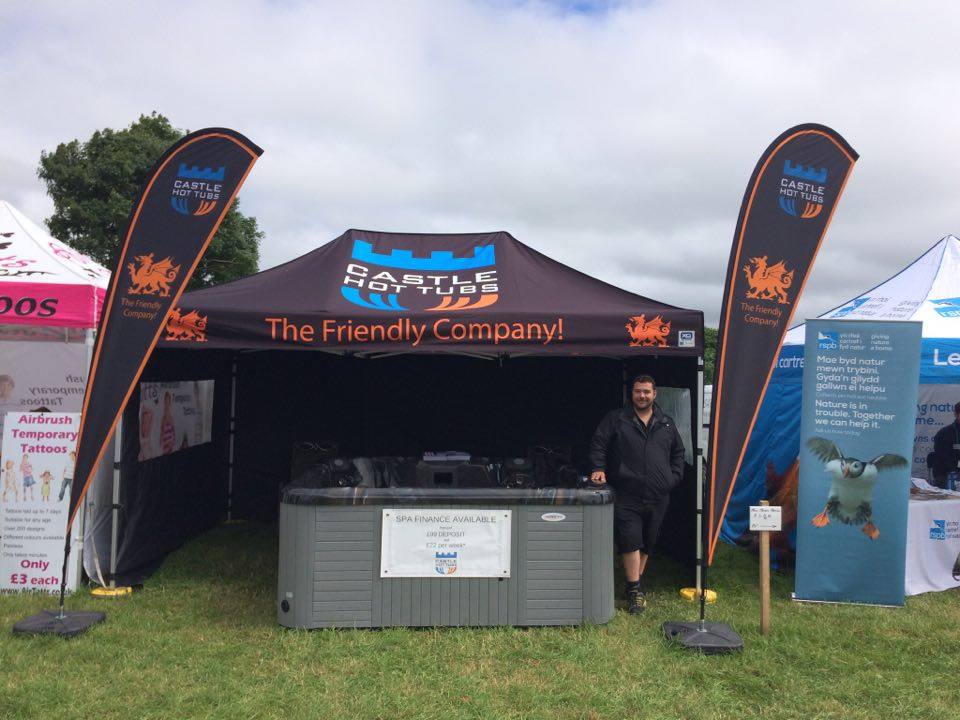 XG_GROUP's tweet image. #Brandedgazebo &amp;amp; #printedflags for @castlehottubs
#eventprofs #eventprofsuk #featherflags #printedgazebos