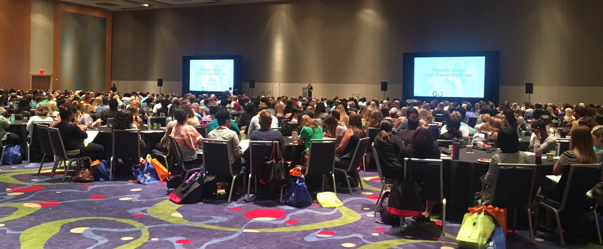 5kroukampk's tweet photo. Somewhere out there are Hooch's new teachers! Excited to meet them! #hoochfam #FCSNTC @CorrigantTim https://t.co/jeFSYoAesF
