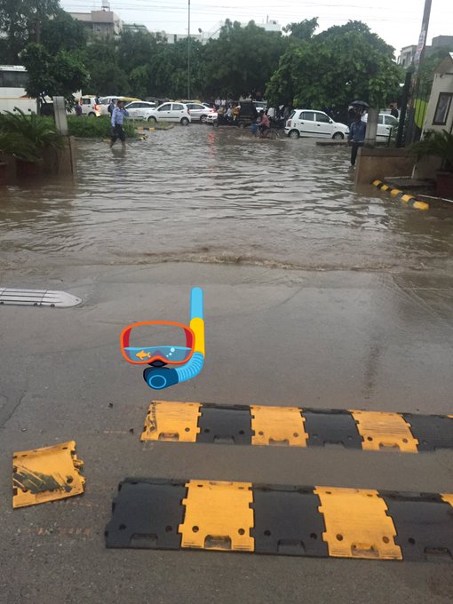 View image on Twitter