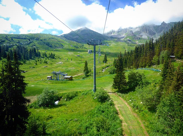 Our first experience of #Courchevel in the summer did not disappoint. I miss the snow but there are some great walks
