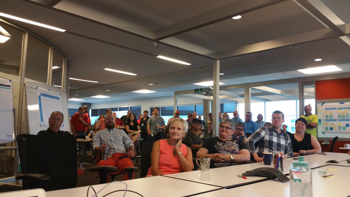 HILLHWAYS's tweet photo. The future is now! @HILLHWAYS gathering. https://t.co/v7jvb9BIJw