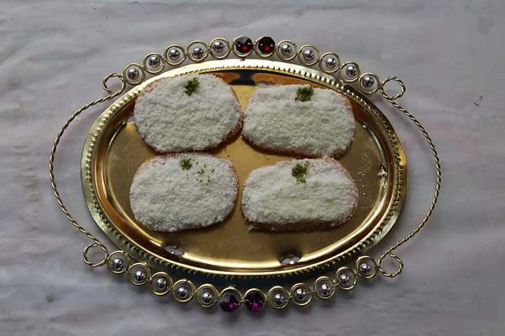 SinglaSweets's tweet photo. #Sweet #Different #Foodie #choice #Fusion #perfectblend #Happytongue #happytummy #only@Singla’s #dwarka. https://t.co/l8smMQW0oq