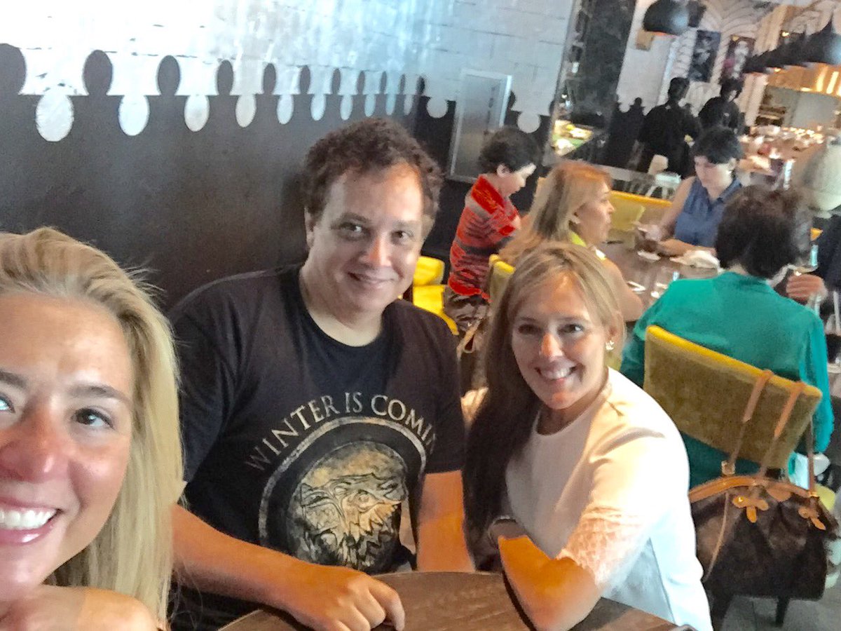Vip2000TV's tweet photo. Nace nuestro nuevo reto #VIPFormats con @sierra_cesar a la cabeza, preparando sorpresas #MIPCOM2016 #MipCancun2016 https://t.co/ocx59ZlBxZ