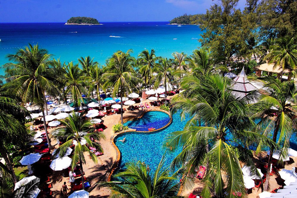 sarsheenan's tweet photo. Let the countdown begin @SamDunwell  I'm so excited 2 and a bit weeks till we are in Thailand!! ☀️☀️😍😍💗💗 https://t.co/ljnFzFERcm