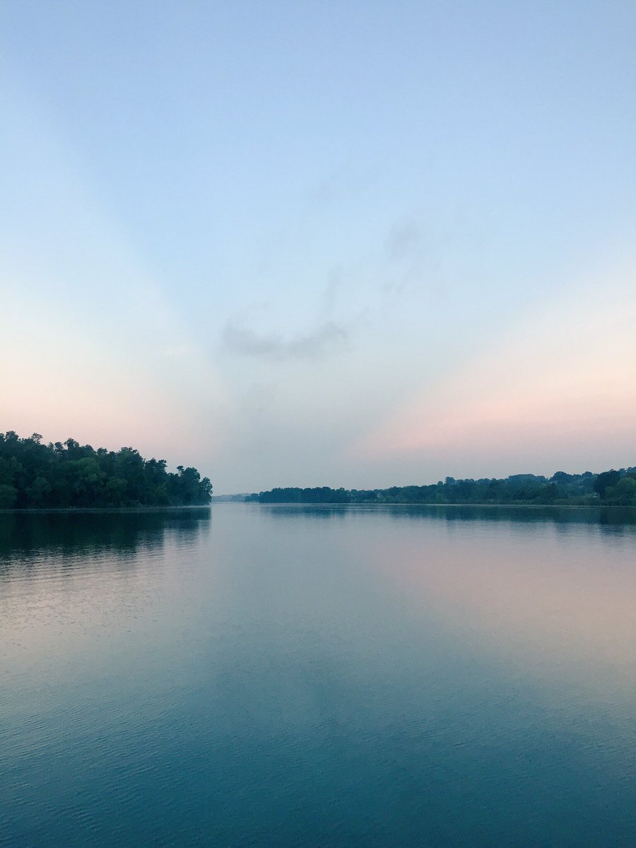 greysonchance's tweet photo. I'd be content with this view for the rest of my days https://t.co/9Uv3aRrlum