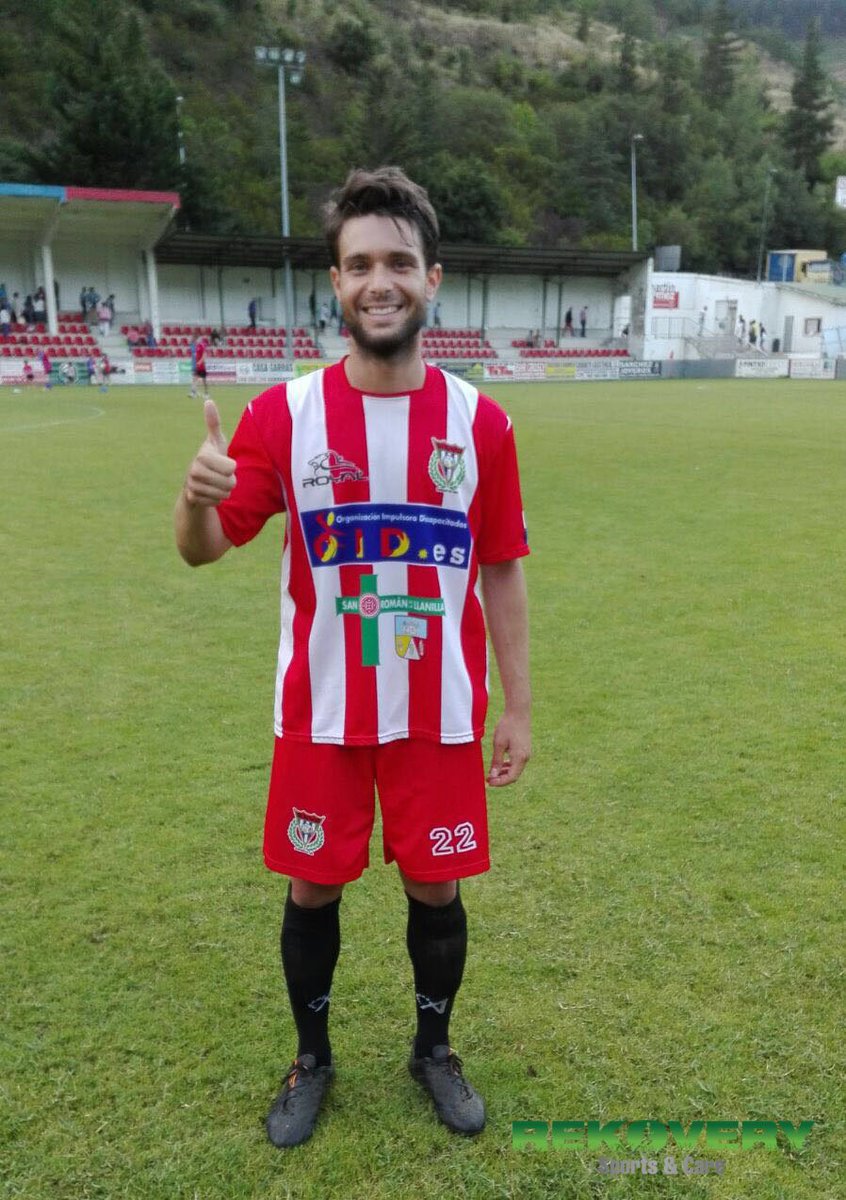 Rekoveryclinic's tweet photo. Rodri, jugador del @Rayo_Cantabria, recuperado de su operación de LCA tras 7 meses en @Rekoveryclinic ¡Enhorabuena! https://t.co/ExyyjzuF0r