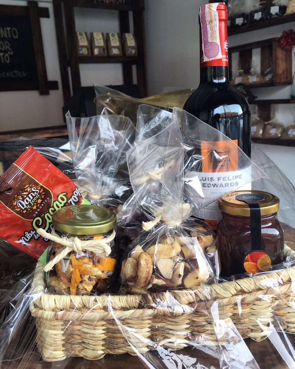 RunakayMercado's tweet photo. Este es un buen obsequio y te lo podemos organizar, a tu gusto, en nuestra tienda. https://t.co/w6bnYPEEOY