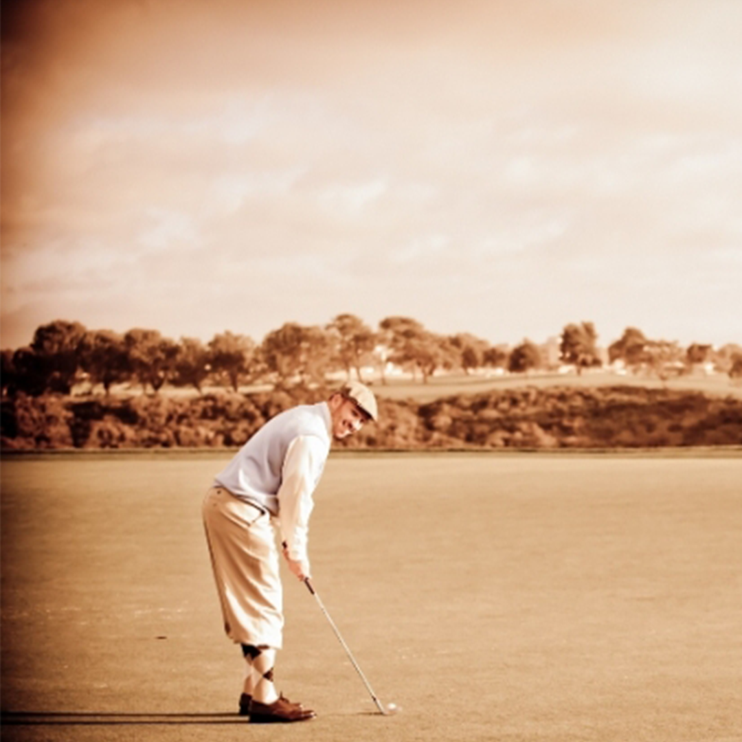 onlinegolfauc's tweet photo. Peaceful sport to ease the mind #Golf #Nike #naturaldays #ThrowbackThursday https://t.co/3qDvorCoka
