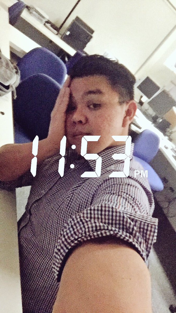 KeryJay89's tweet photo. Still at work! #OnCall #NonStop #24hoursWork https://t.co/90lbqDYC6A