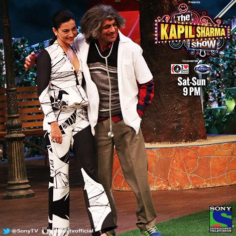 SonyTV's tweet photo. .@GAUAHAR_KHAN aur Dr. Mashoor ke beech kaun si khichdi pak rahi hai? Find out tonight in #TheKapilSharmaShow https://t.co/iR26oSRklC