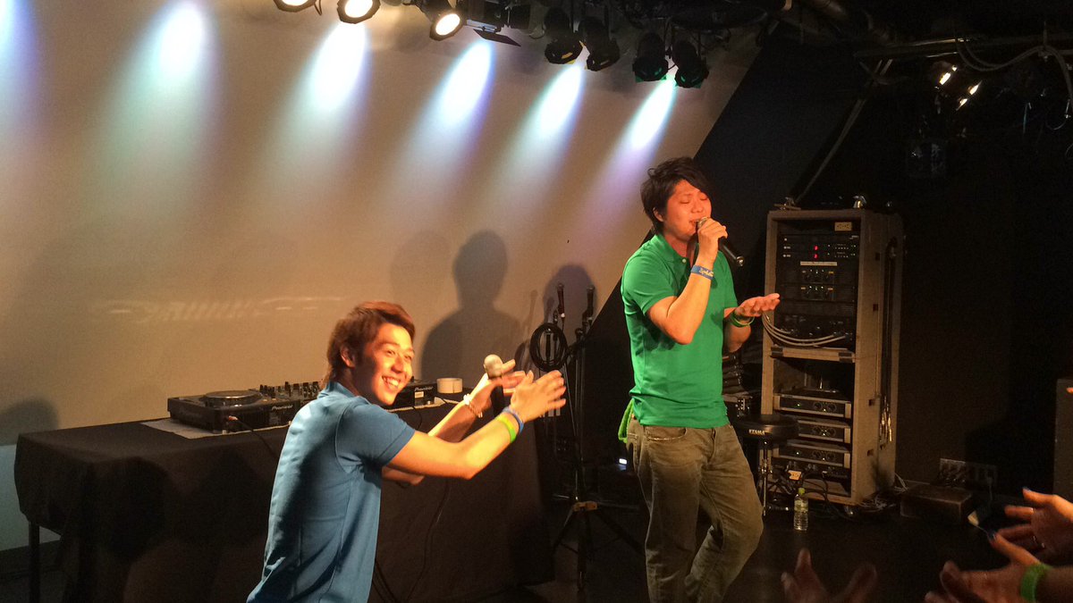 Be_lief_mg's tweet photo. LIVEお疲れ様でした!!
本日はすりぽるさんcolorでの
LIVEでした～😎!!
3poLstar☆☆☆さん
本当におめでとう
ございました😂❗️ https://t.co/Zi0kT9jxYz