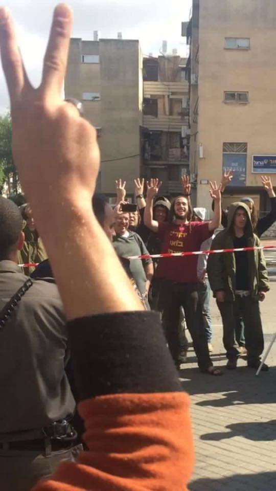 View image on Twitter