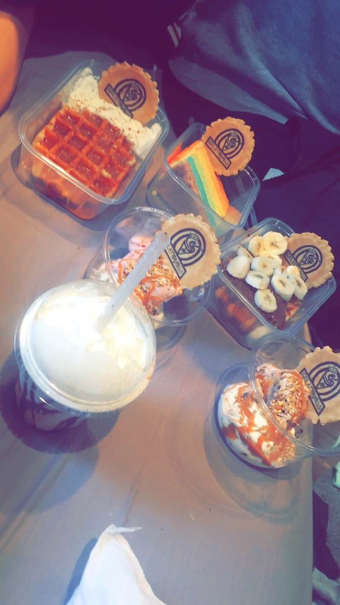 Gelatorious's tweet photo. Sorry guys!! We've been having some technical difficulties!! 

You can order online at https://t.co/4ZI9VP61Jz https://t.co/j010n7SD1F