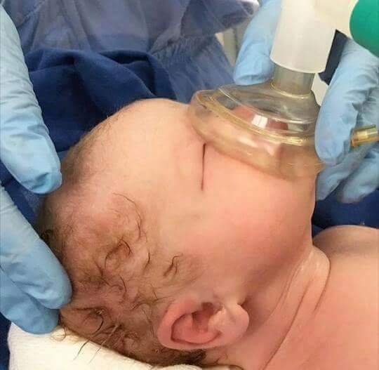 MedicinaUNR's tweet photo. Medicina, el arte de hacer el bien! 💝😷☤👇 https://t.co/klRlHzLxEy