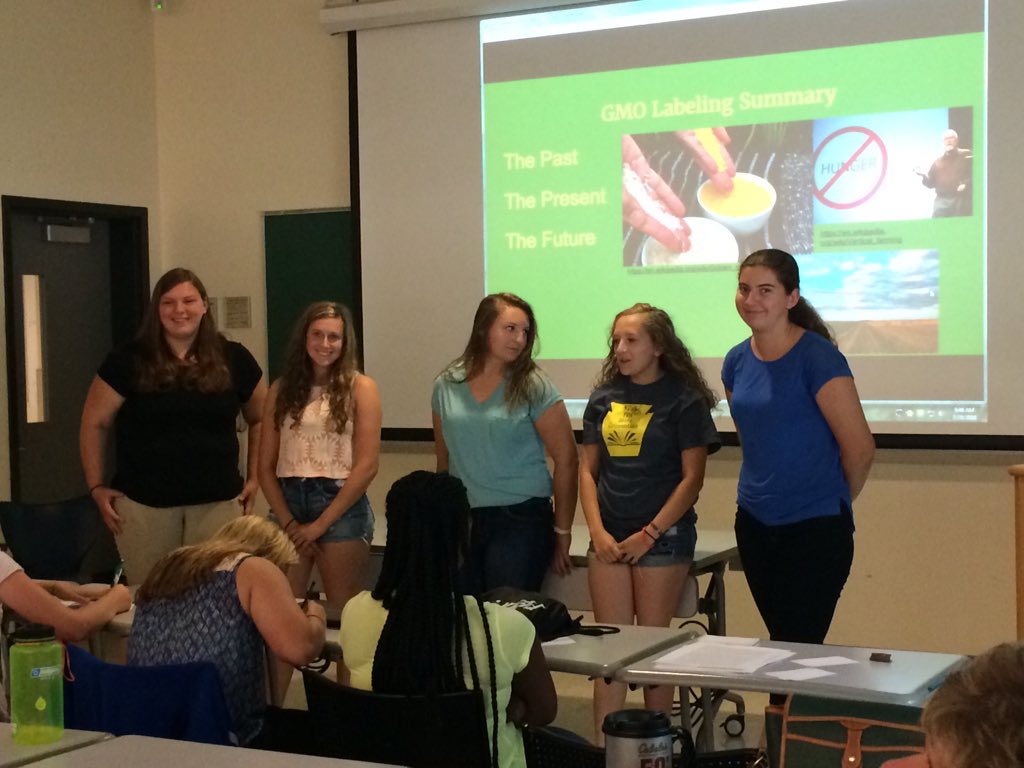 sb_royer's tweet photo. Excellent research &amp; communication skills for Ag Literacy Class #PSEAS16 #ThinkAg @agsciences @tsh51 @JennethLayaou https://t.co/8zozSFr0Gf