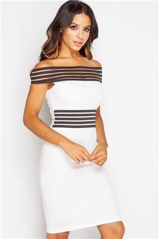 backpackmum1's tweet image. Outfit 1, 2 or 3 for Ladies Day at @NewburyRacing ?? Please RT with your choice! #wininstyle #stylemissbarlow 💛