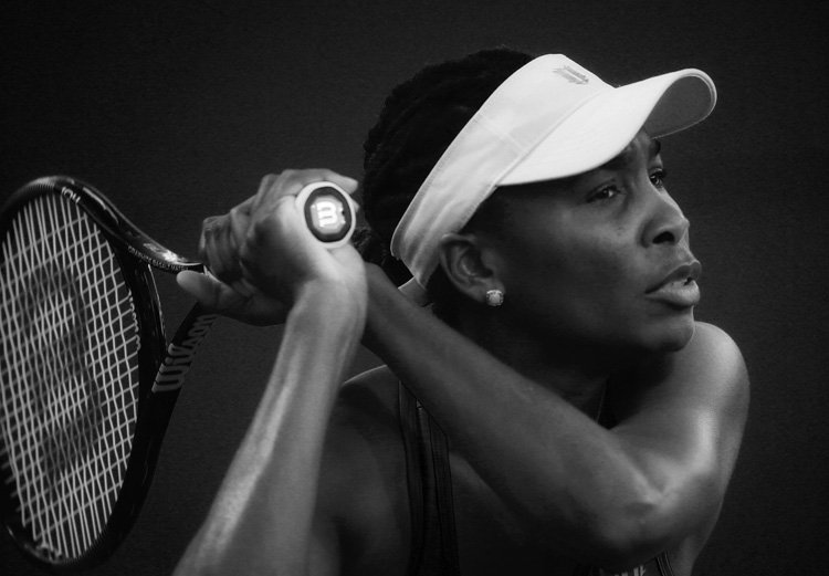 viewfinderbang's tweet photo. Photographer @JimGensheimer made a striking image of @Venuseswilliams. Read about it: https://t.co/3uKHX93kao https://t.co/rXA2q3bnV6