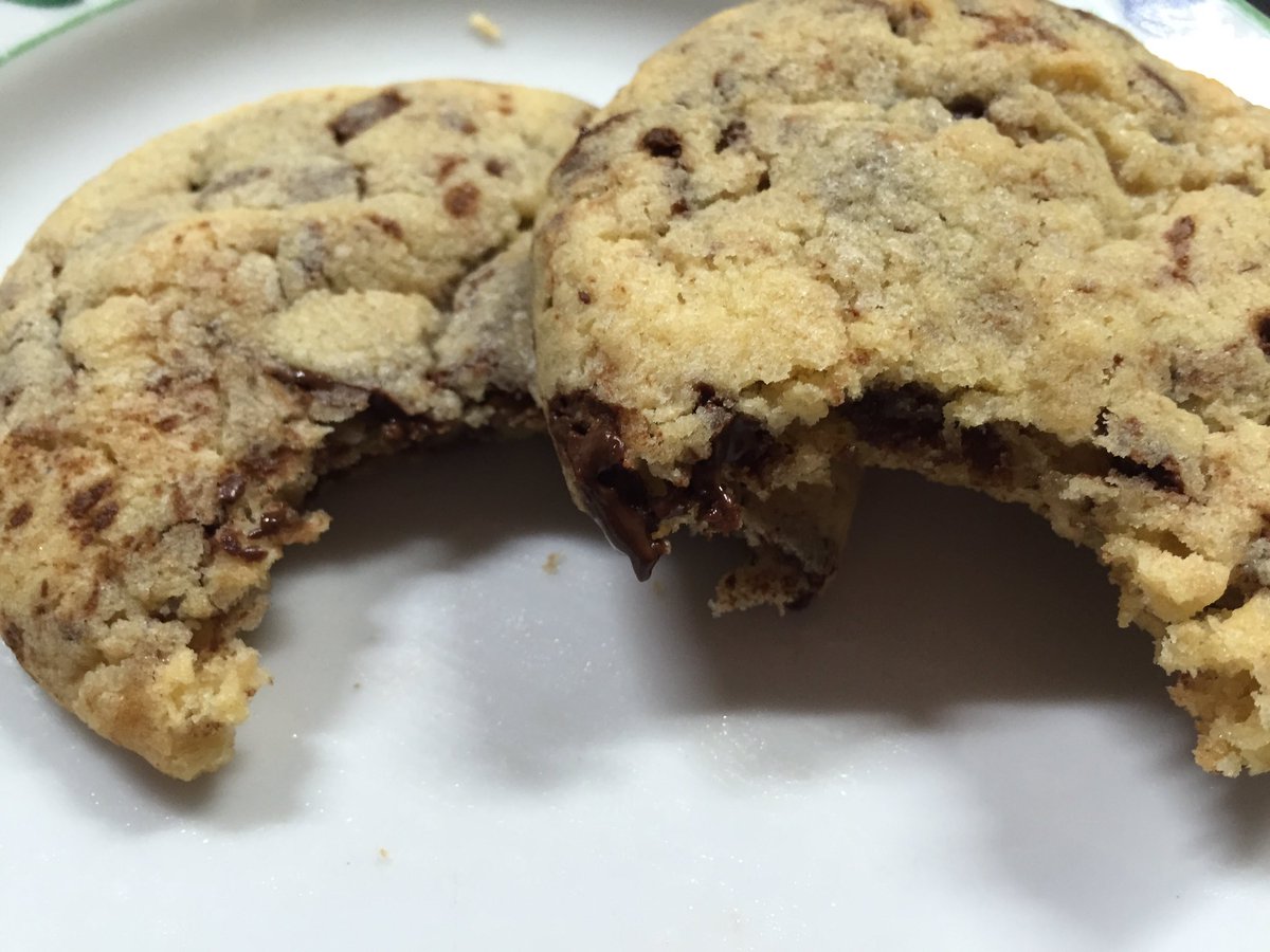 magicgiftgye's tweet photo. Jueves casi viernes de chocochips 🍪 💗 #galletas #cookies #magicgift #chocomagic https://t.co/fG6M3Ez0Ls