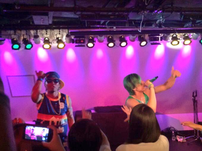 tatsuya_singer's tweet photo. 今日らをは3poLstar☆☆☆さん主催、2周年記念LIVEでした！
僕たBe-liefも3poLstar☆☆☆カラーでLIVEに出演させて頂きました！
お互いこれからもがんばりましょう！
本当におめでとうございました！ https://t.co/QuQr5RP7t0