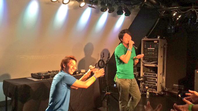 tatsuya_singer's tweet photo. 今日らをは3poLstar☆☆☆さん主催、2周年記念LIVEでした！
僕たBe-liefも3poLstar☆☆☆カラーでLIVEに出演させて頂きました！
お互いこれからもがんばりましょう！
本当におめでとうございました！ https://t.co/QuQr5RP7t0