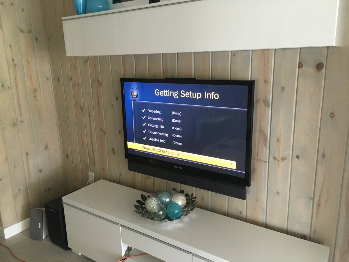 SethPJohnson's tweet photo. OTA here I come...
#cablecutting #goodbyecomcast https://t.co/1HuCuKj1ox