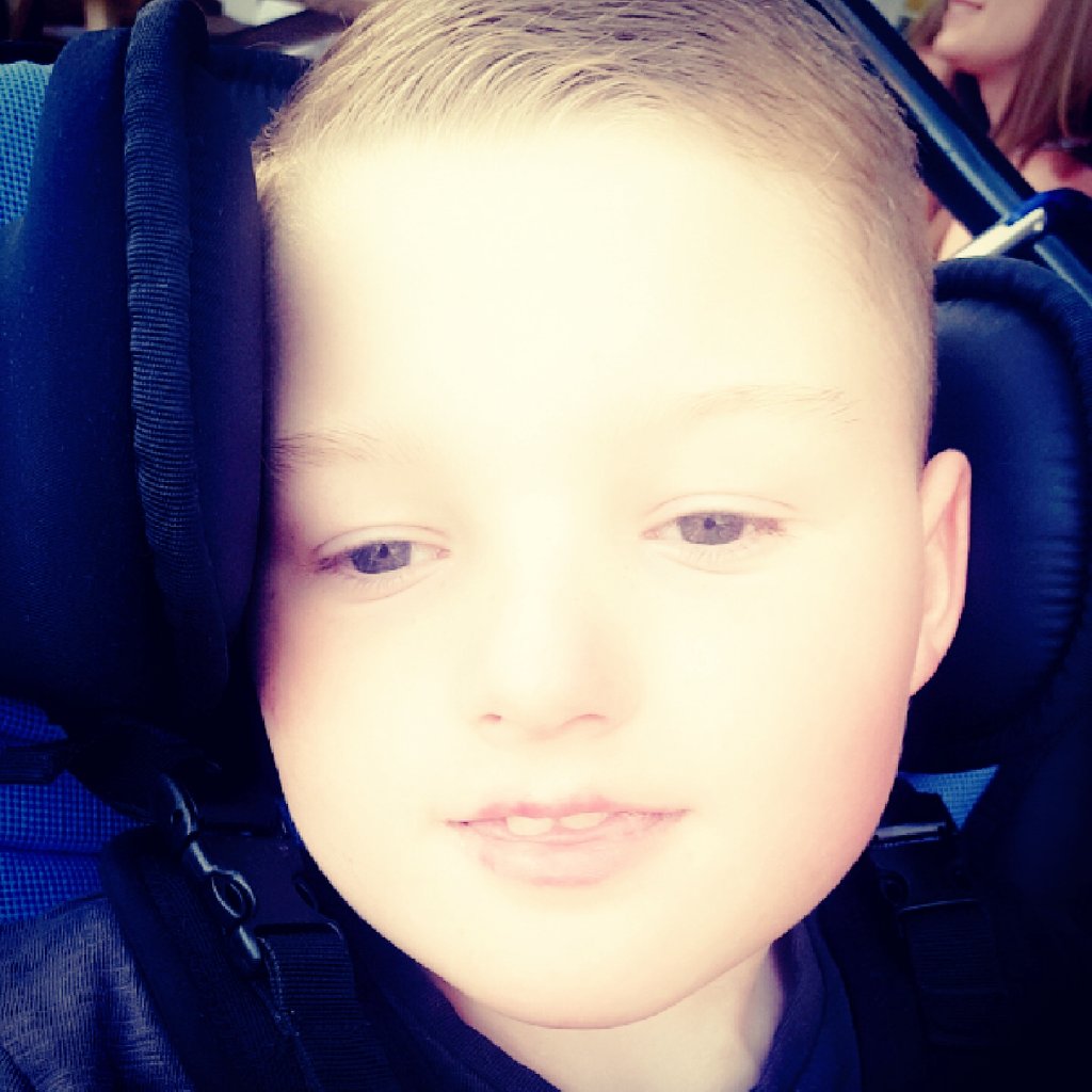 wraith_kayleigh's tweet photo. This face though 😇 #Angels https://t.co/fcve4OpSmZ