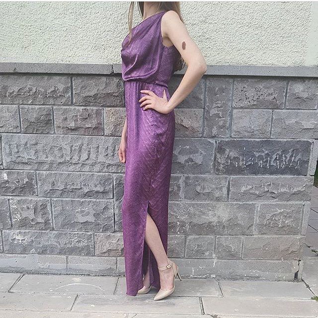 agathree's tweet photo. Elbisemiz yan duruş 😎
#agathree #ankara #butik #indirim #uzunelbise #morelbise #abiyeelbise #şıkelbise #elbise #ucu… https://t.co/tEDG0LOSwU