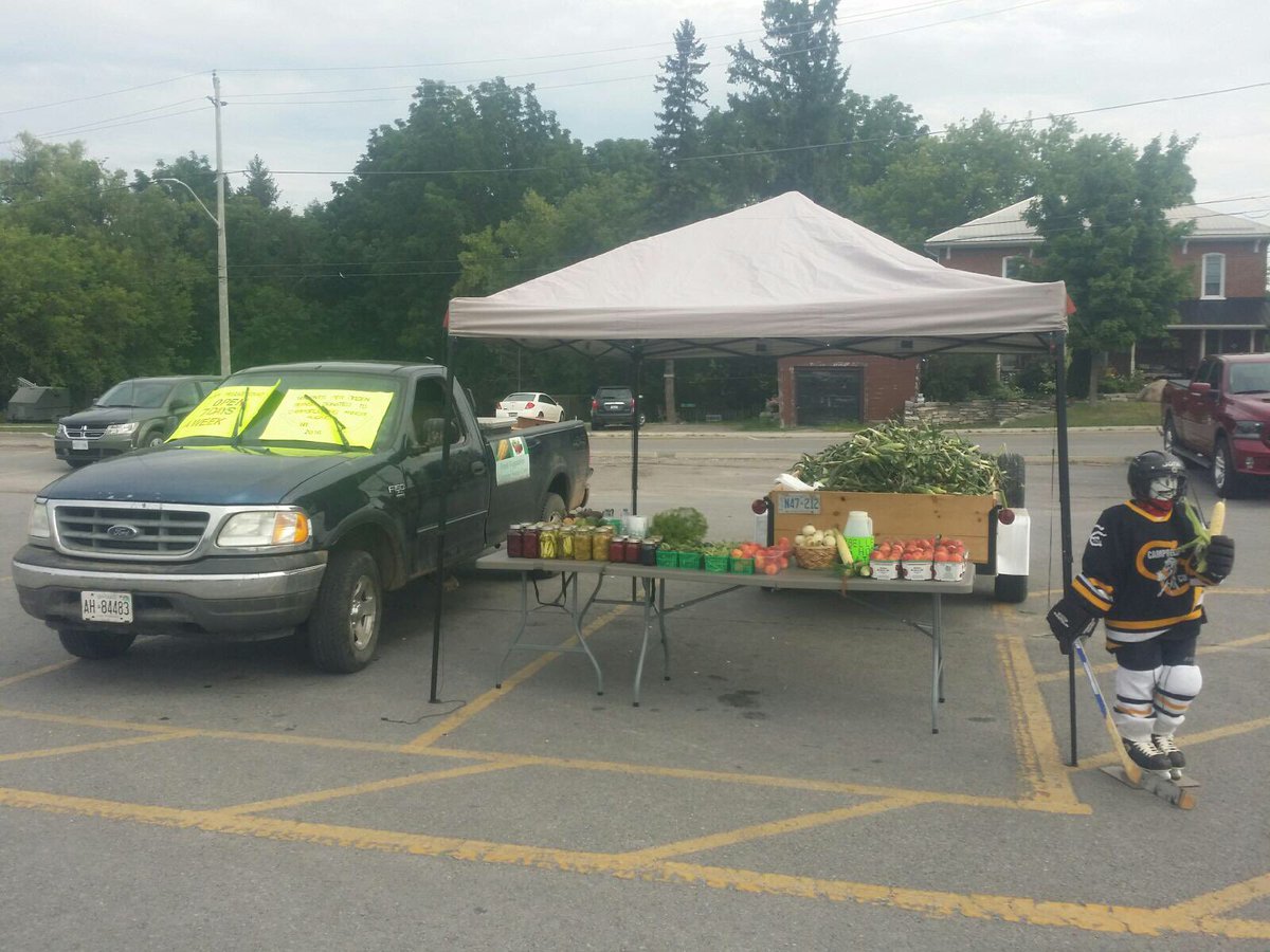 ColtsCMHA's tweet photo. Again this summer, A portion of Karen's Produce sales will be donated to @ColtsCMHA 

Thank you Karen &amp; Darrell. https://t.co/f4OOPHkSdQ