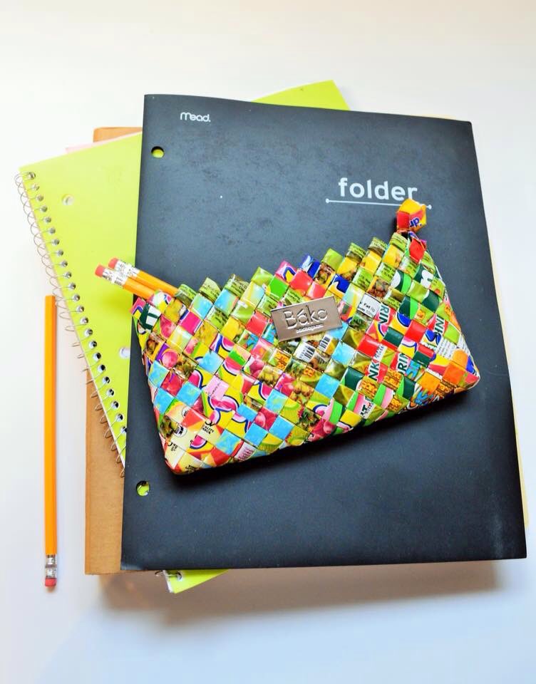 BakoBags's tweet photo. #backtoschool Báko has unique pieces to organize school supplies. https://t.co/jHS6z2SeB7