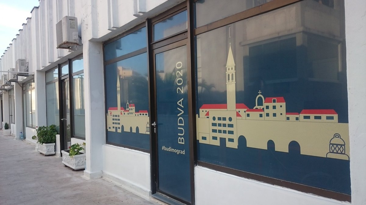 FondacijaBudva's tweet photo. Budva2020 urbane intervencije: Budimo kreativnu Budvu, budimo grad! #Budva #budimograd https://t.co/U7fOycTG8M